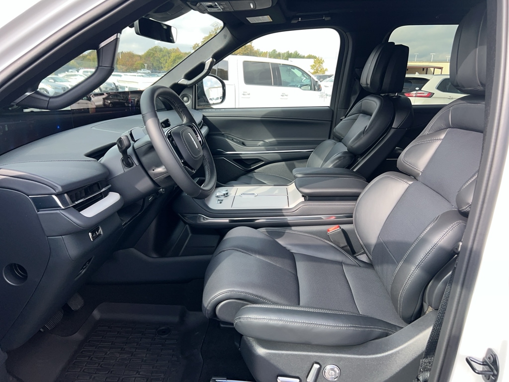 2025 Lincoln Navigator Reserve L - Photo 9