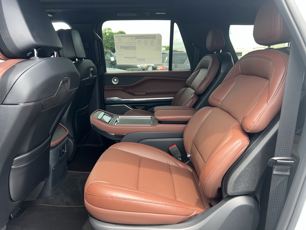 2026 Lincoln Navigator Reserve L - Photo 15