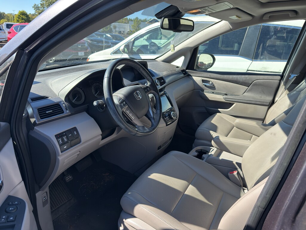 Used 2015 Honda Odyssey EX-L Passenger Van