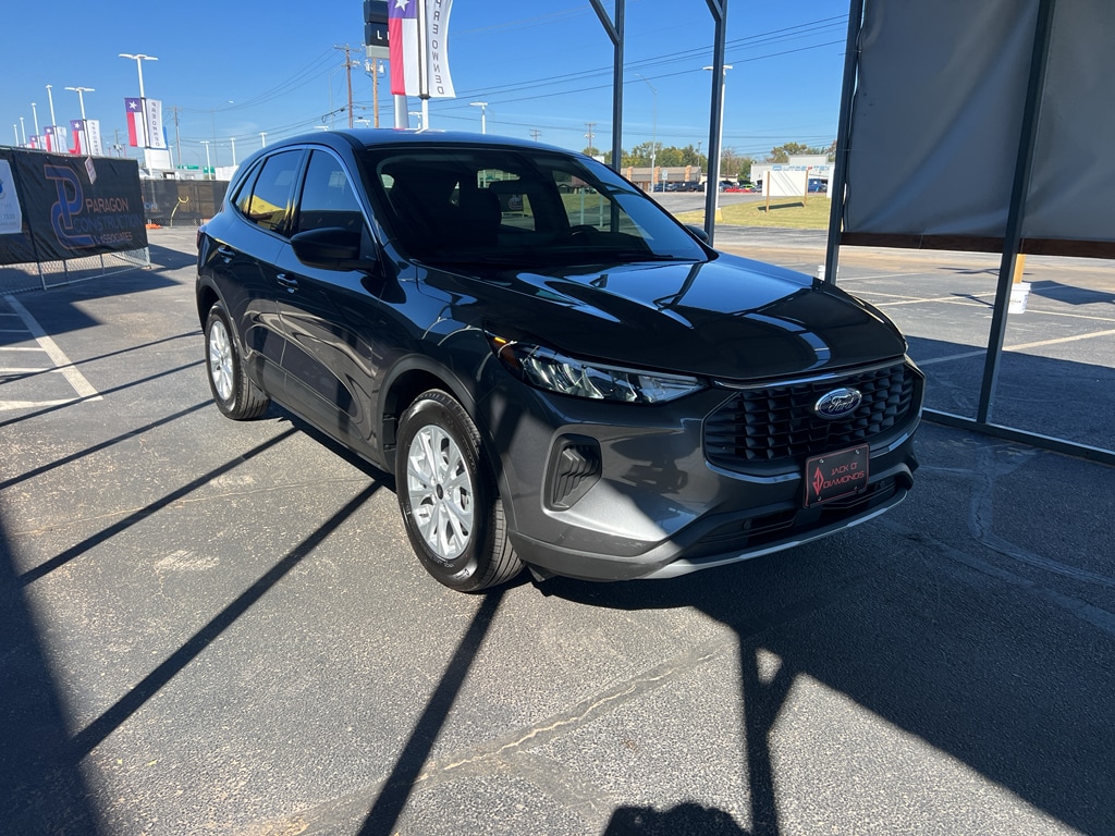 2024 Ford Escape Active's photo