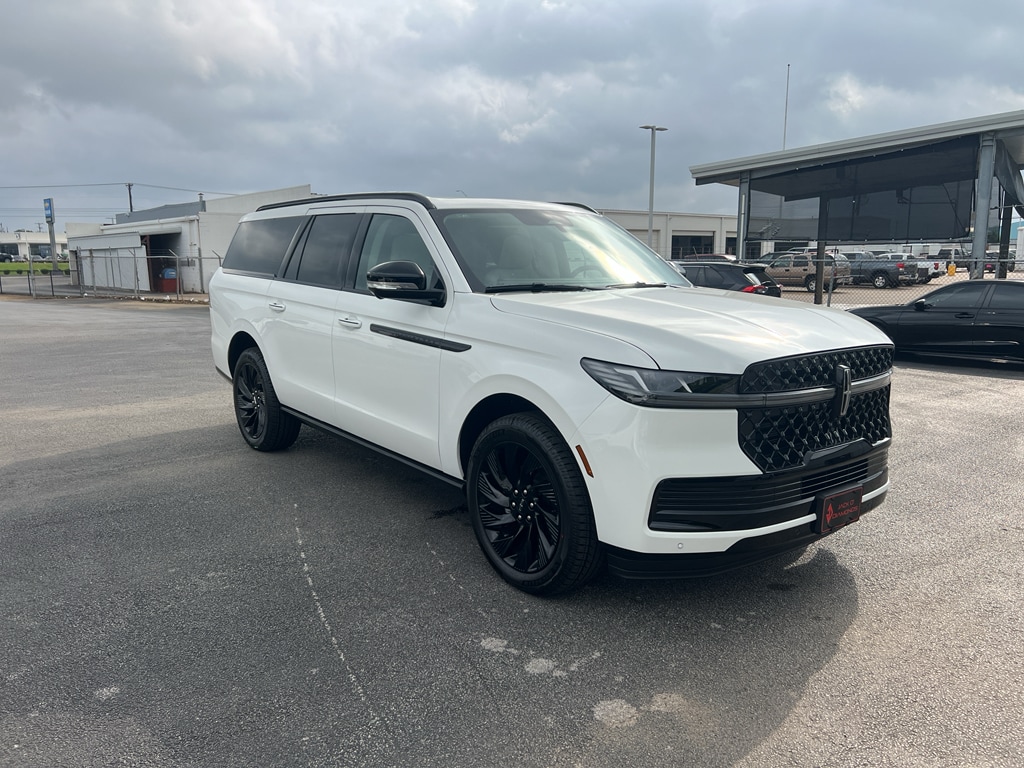 2026 Lincoln Navigator