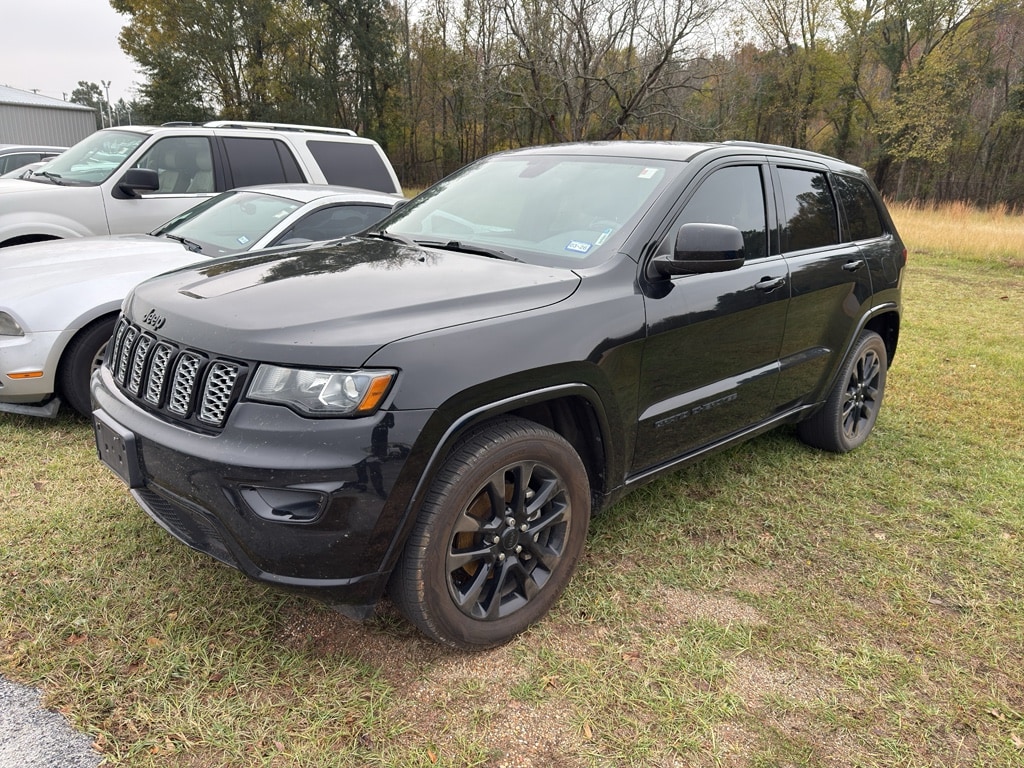 2020 Jeep Grand Cherokee Altitude's photo