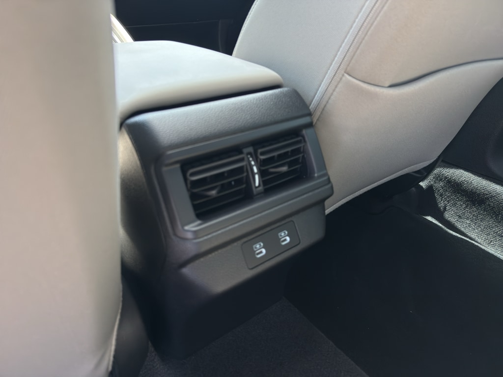2025 Honda Accord SE - Photo 24