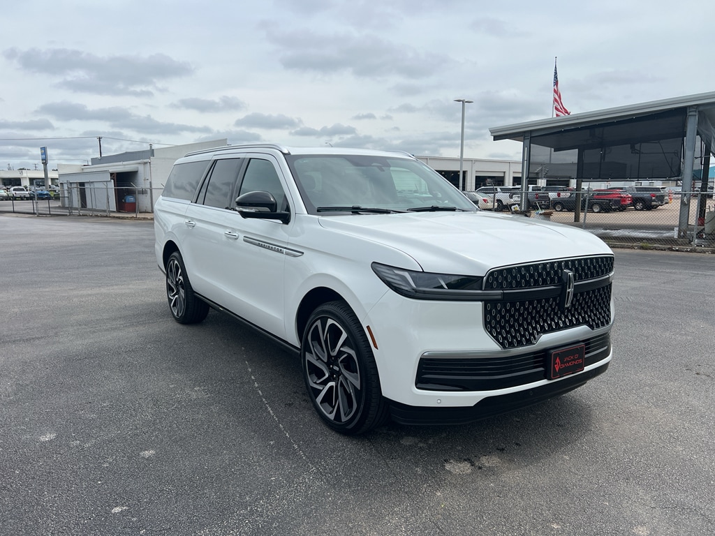 2026 Lincoln Navigator Reserve L 4WD's photo