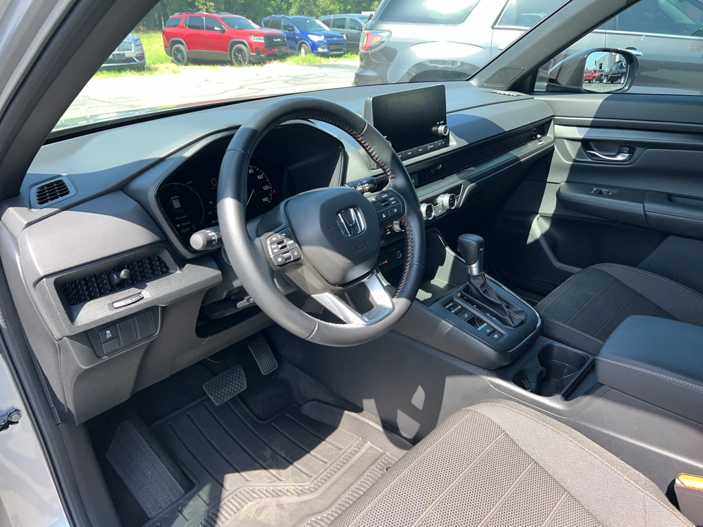 2025 Honda CR-V Sport - Photo 13