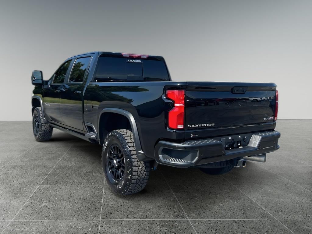 Used 2025 Chevrolet Silverado ZR2 Crew Cab