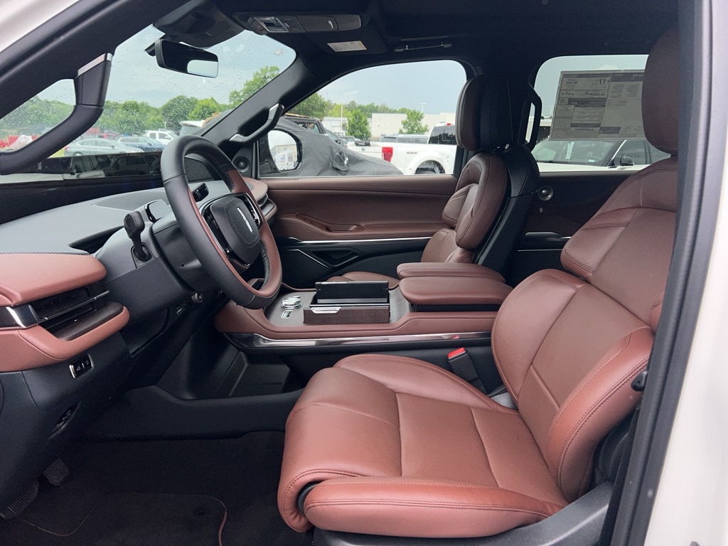2026 Lincoln Navigator Reserve L - Photo 9