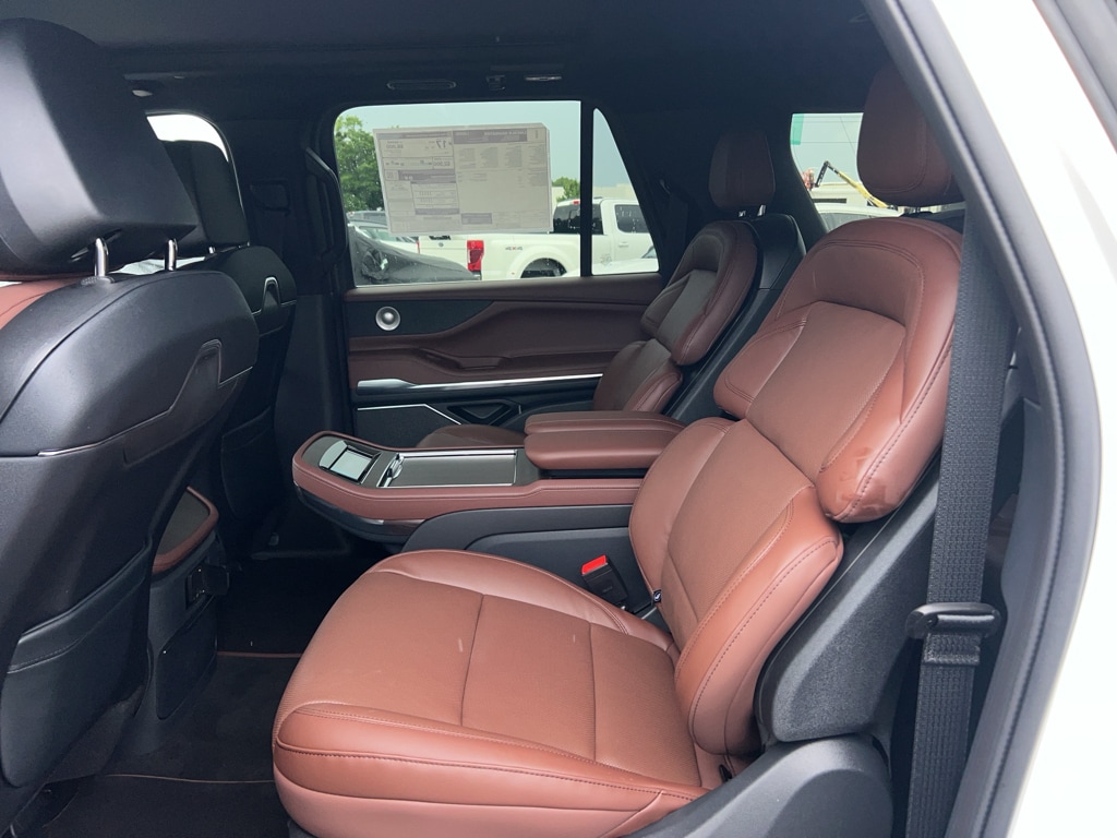 2026 Lincoln Navigator Reserve L - Photo 15