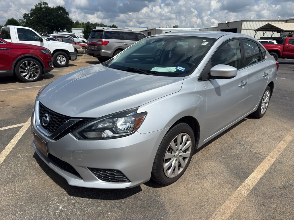 2017 Nissan Sentra S CVT's photo