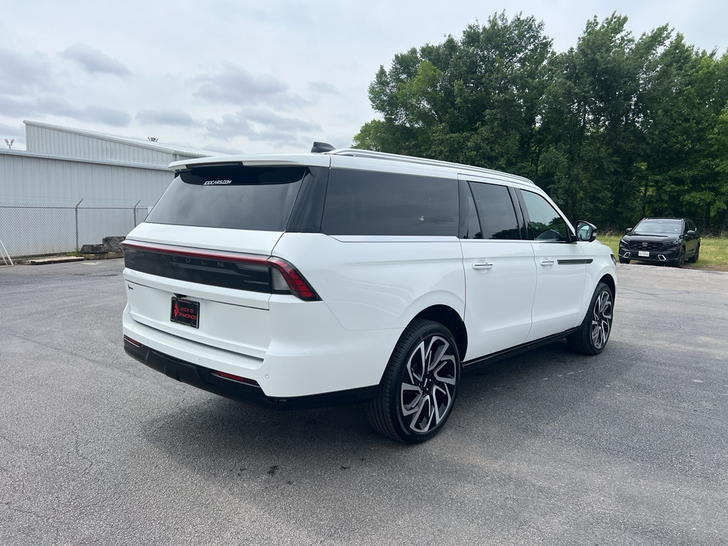 2026 Lincoln Navigator Reserve L - Photo 6