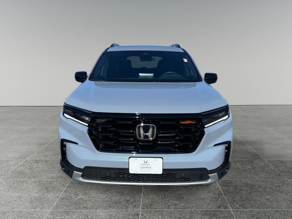 Certified 2025 Honda Pilot TrailSport Sport Utility