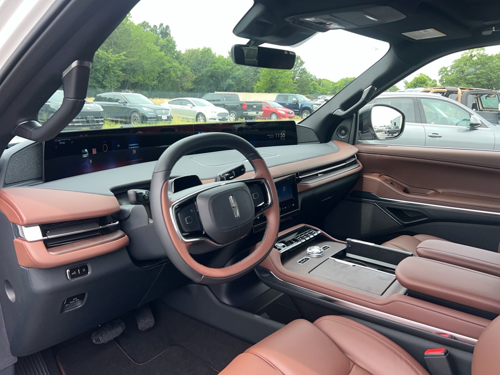 2026 Lincoln Navigator Reserve L - Photo 8