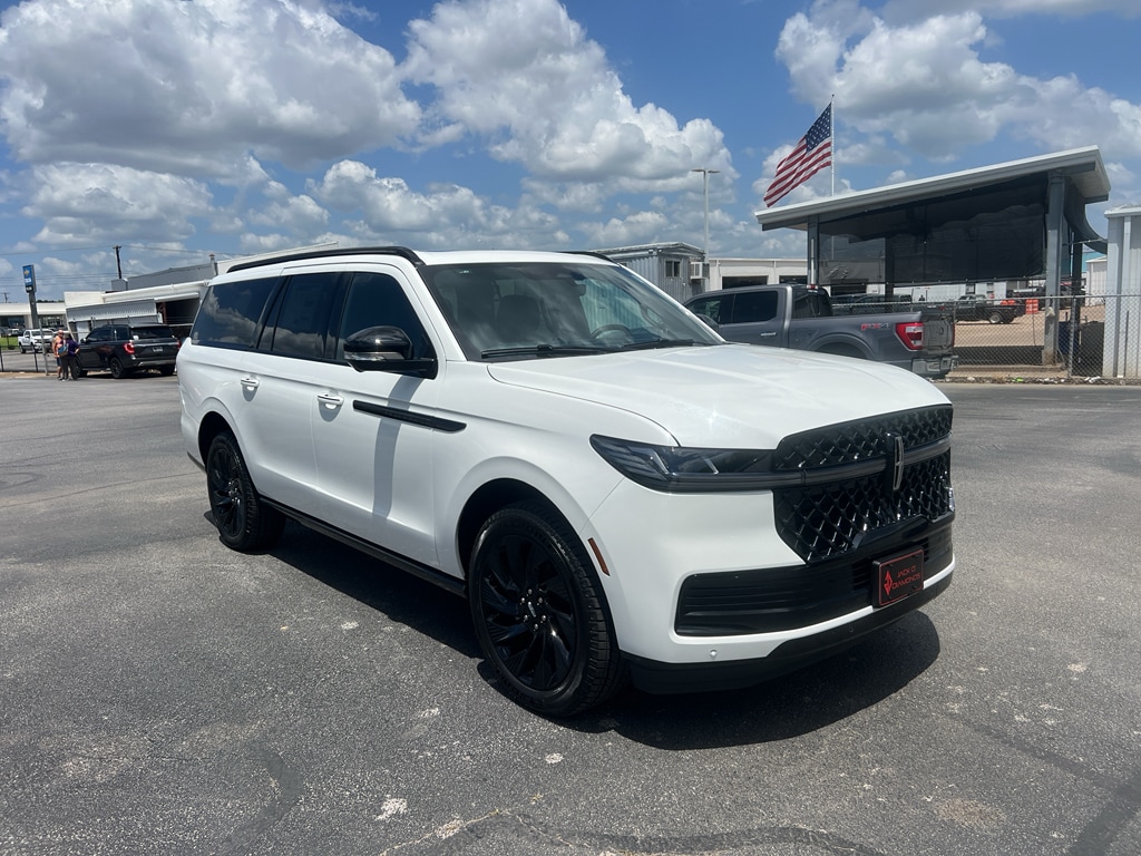 2026 Lincoln Navigator L