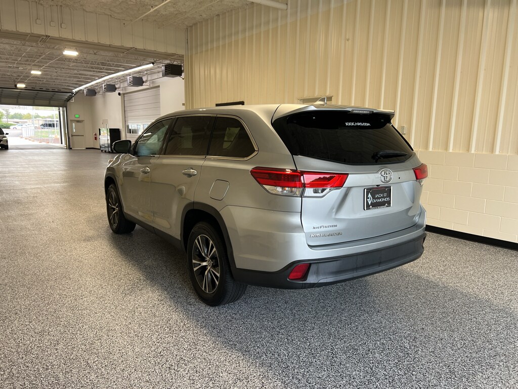 Used 2019 Toyota Highlander LE Plus Sport Utility