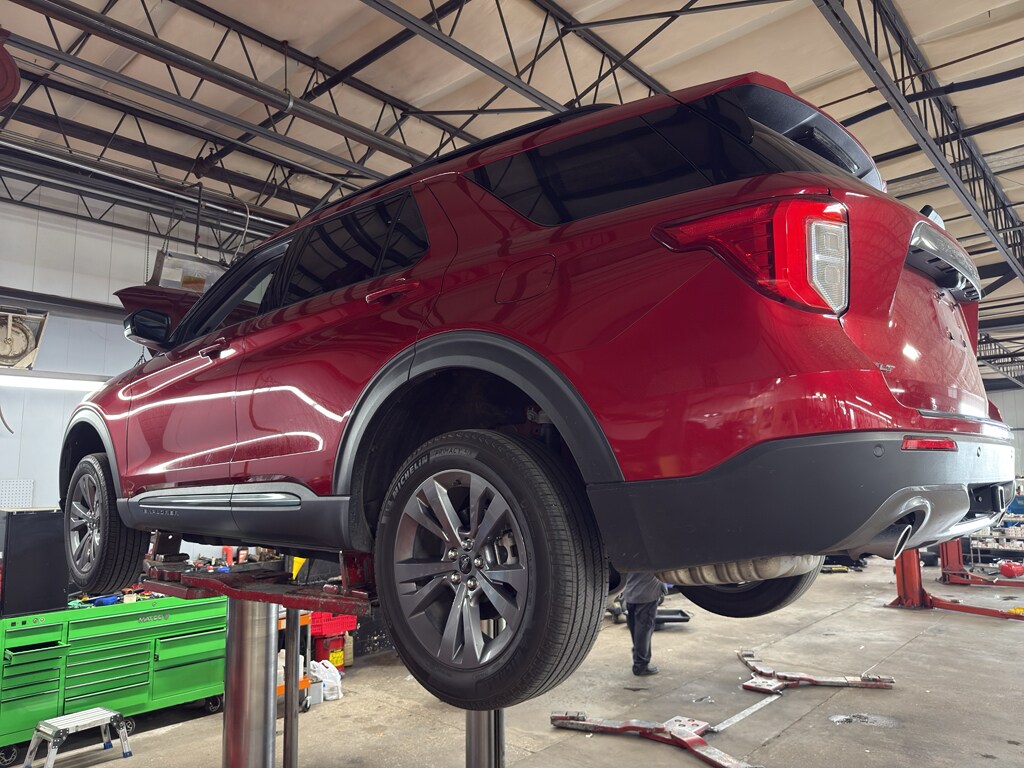 Used 2024 Ford Explorer XLT Sport Utility
