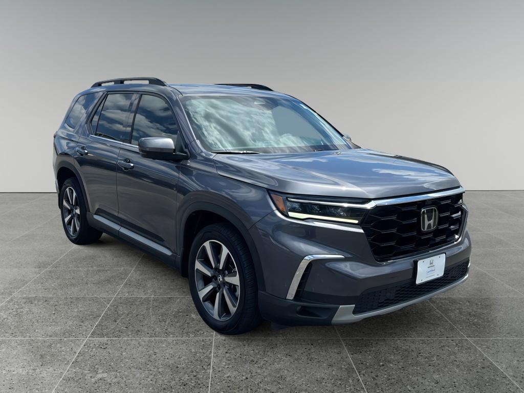 2023 Honda Pilot Elite AWD's photo