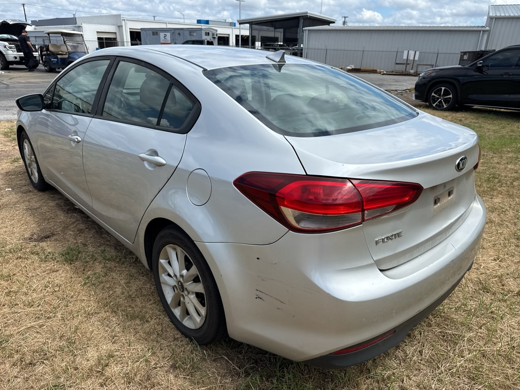 Used 2017 Kia Forte LX Sedan