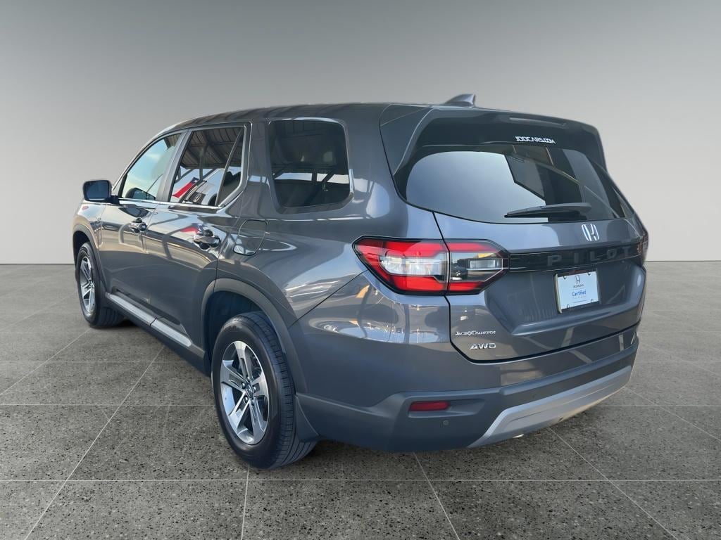 Certified 2024 Honda Pilot EX-L 8 Passenger Sport Utility