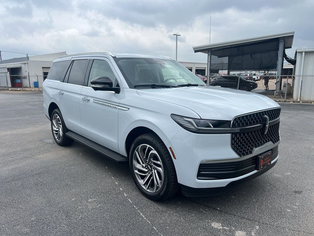 2026 Lincoln Navigator