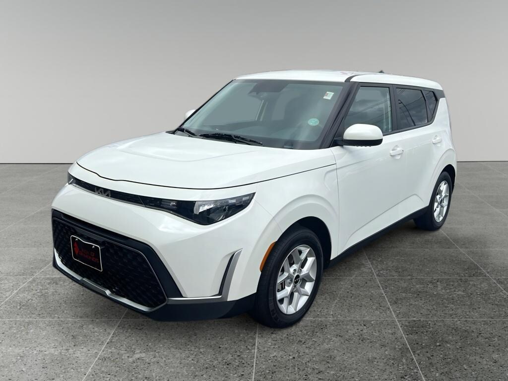 Used 2025 Kia Soul S Hatchback
