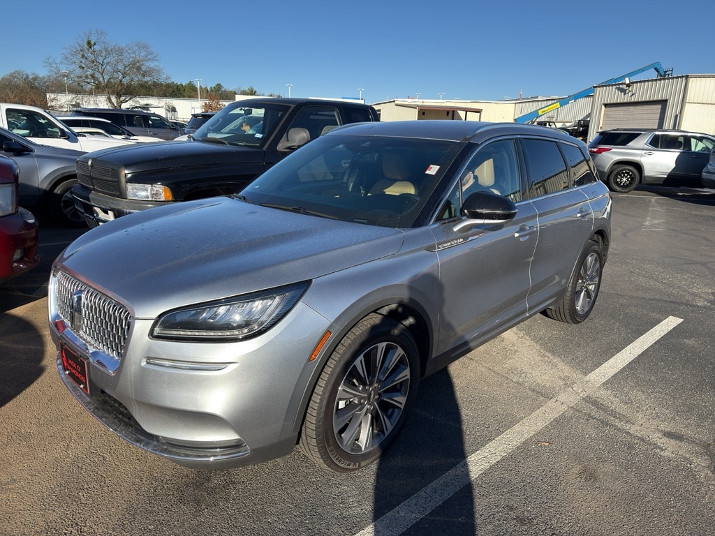 2022 Lincoln Corsair Reserve's photo