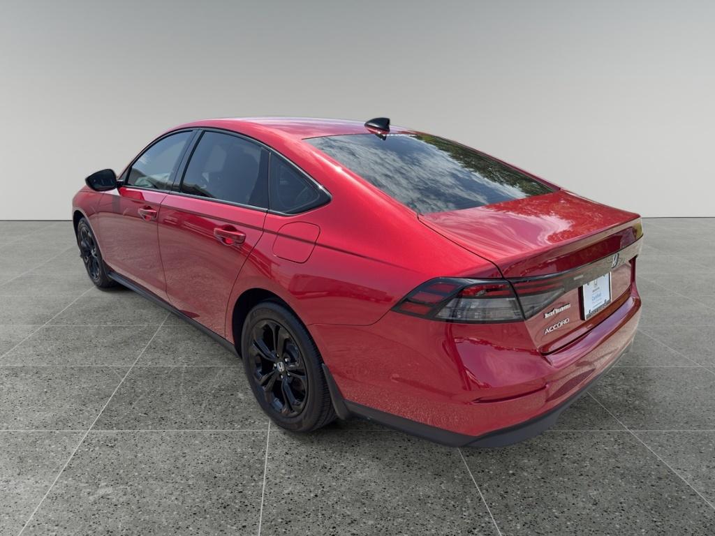 2025 Honda Accord SE - Photo 6