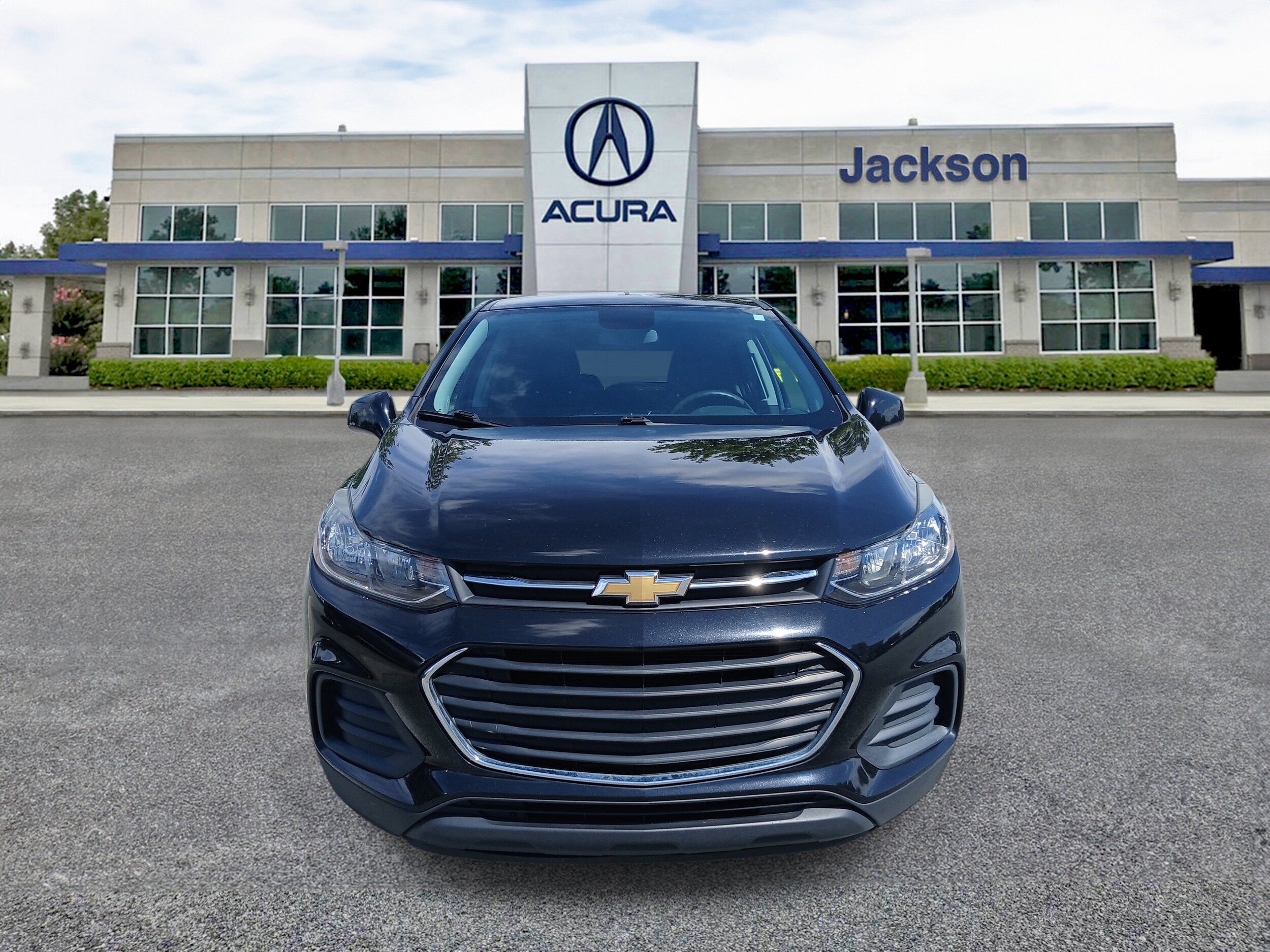 Used 2020 Chevrolet Trax LS with VIN KL7CJKSB8LB329989 for sale in Roswell, GA