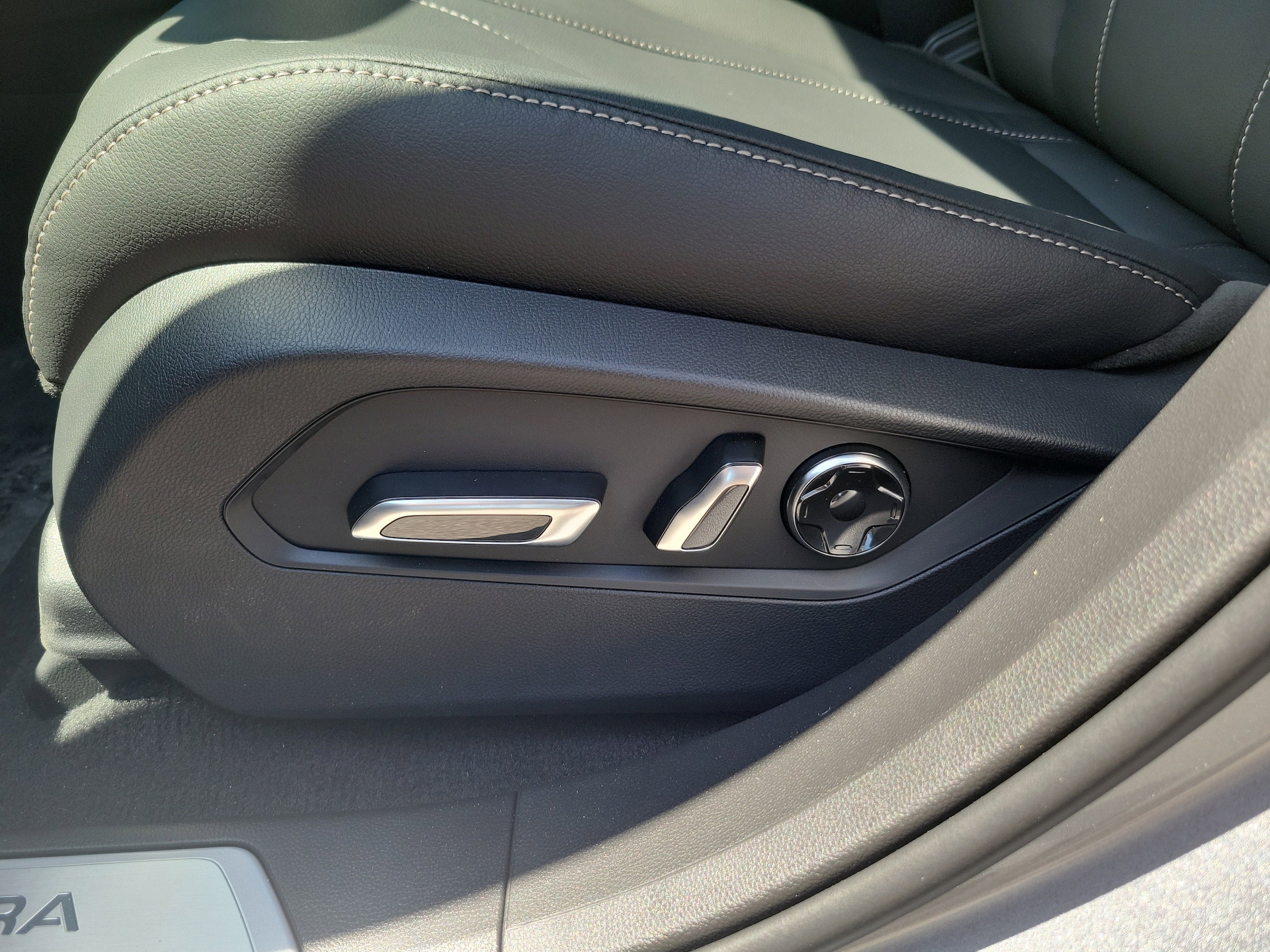 2026 Acura RDX Base - Photo 15