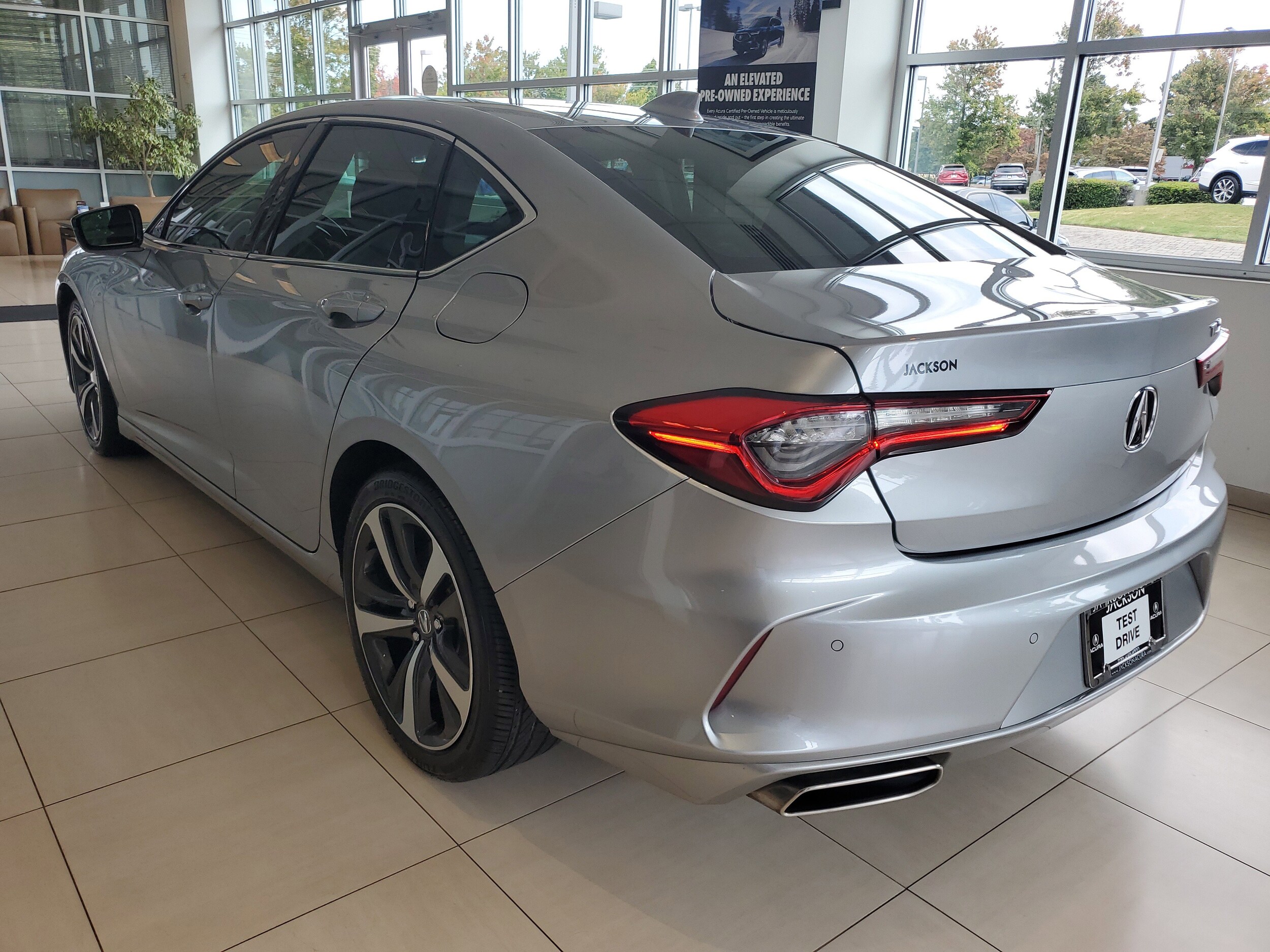 2025 Acura TLX photo 2