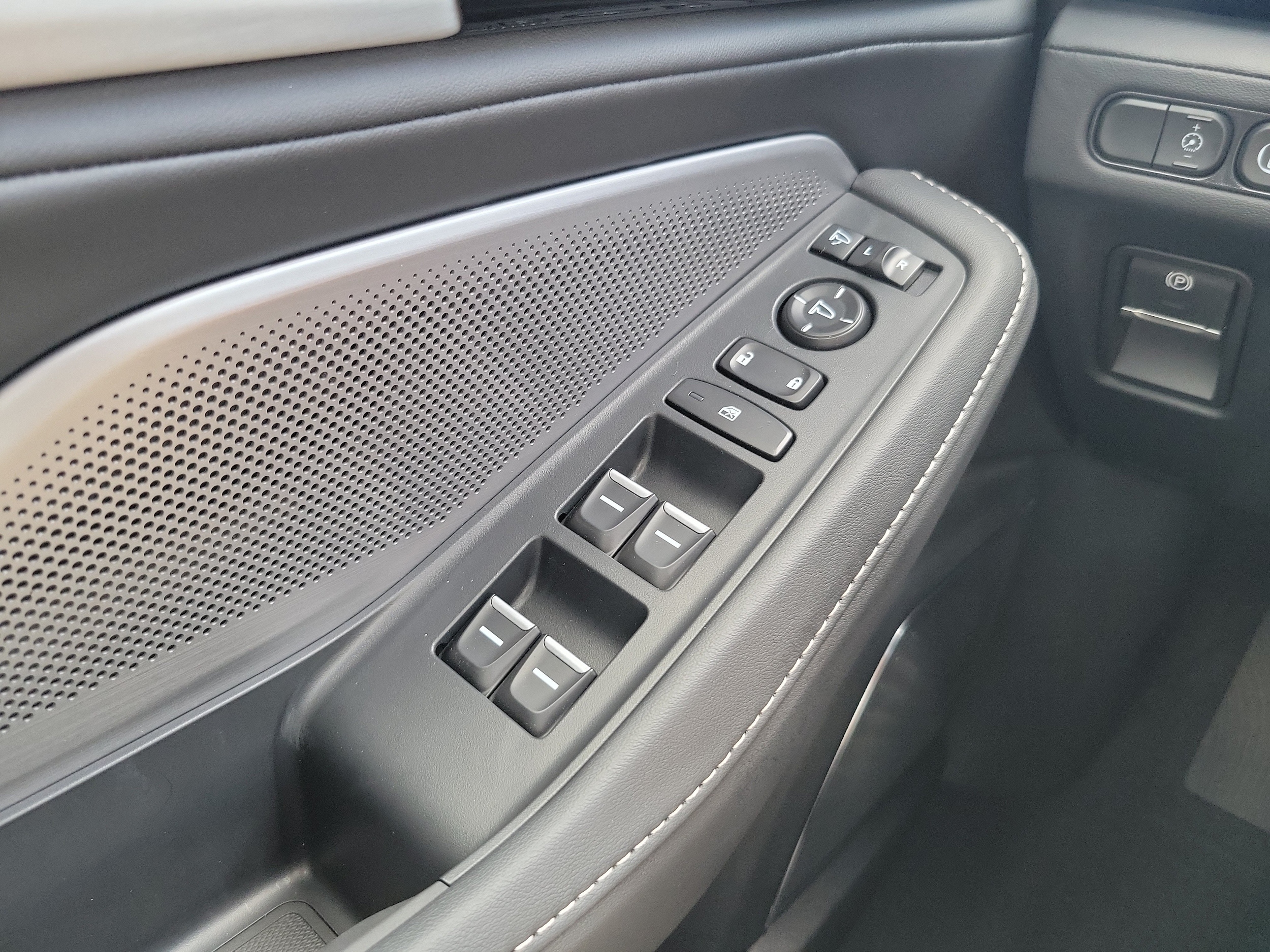 2026 Acura MDX Technology Package - Photo 28