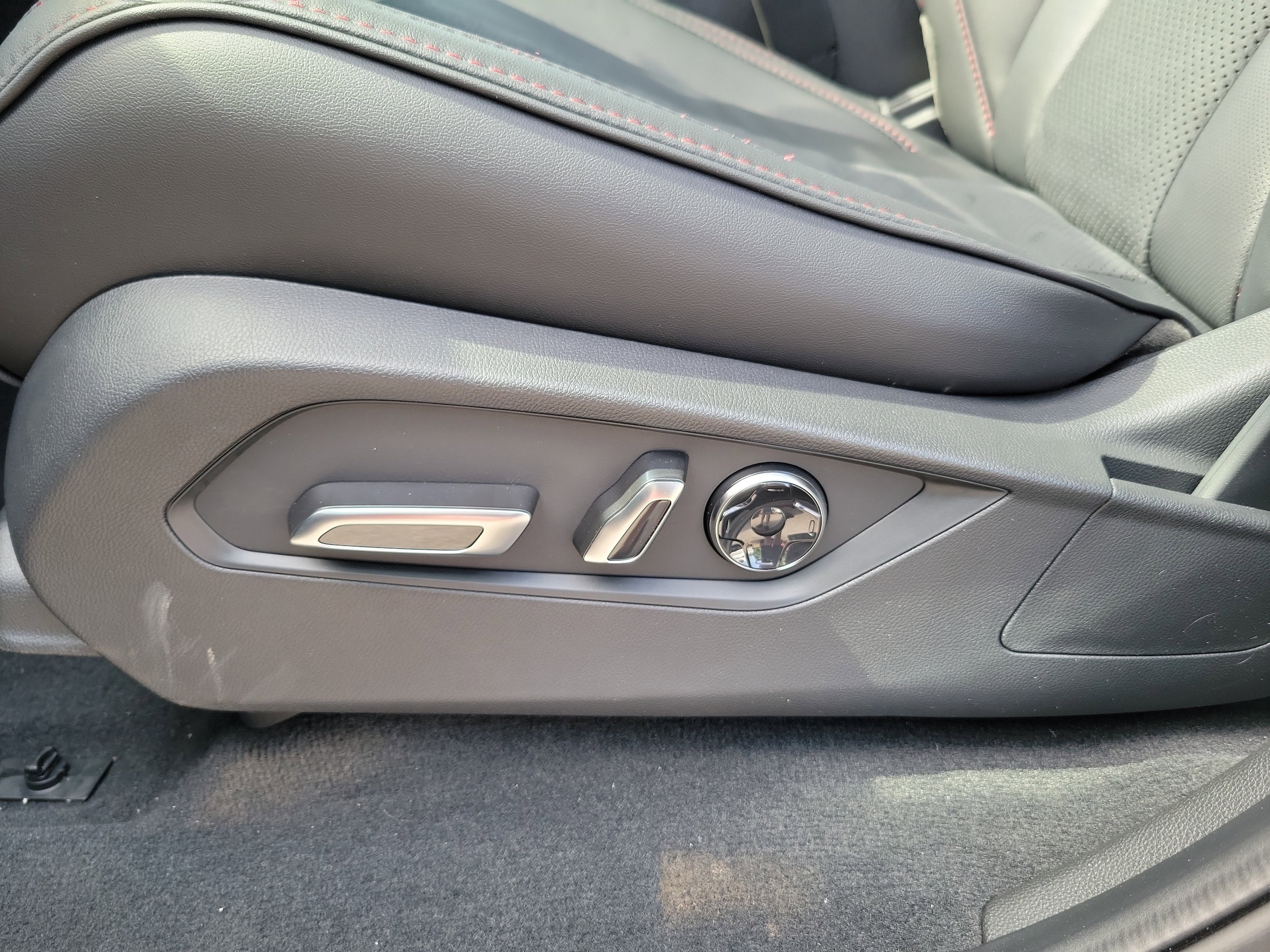 2026 Acura MDX A-Spec Package - Photo 16