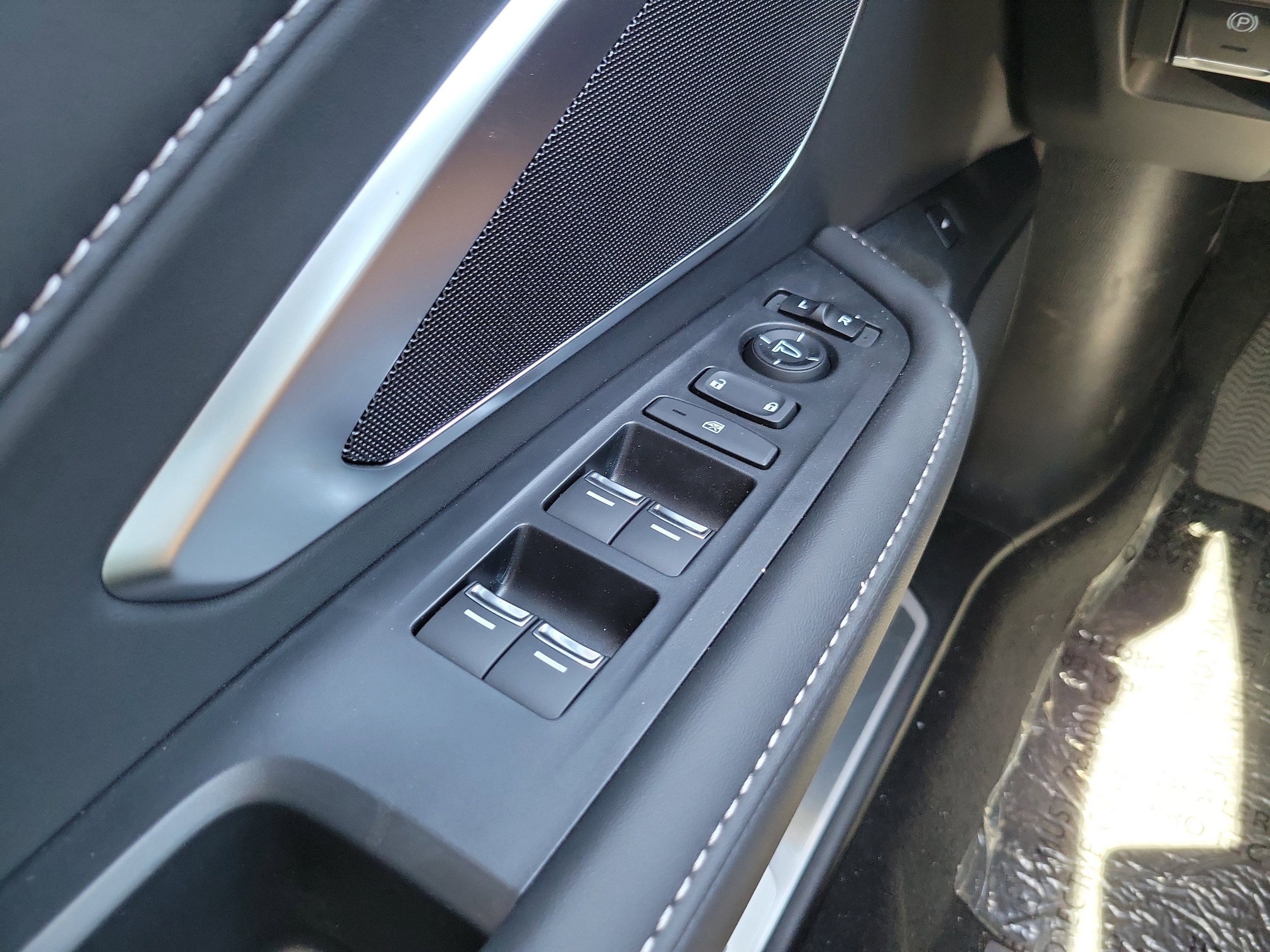 2026 Acura RDX Base - Photo 28