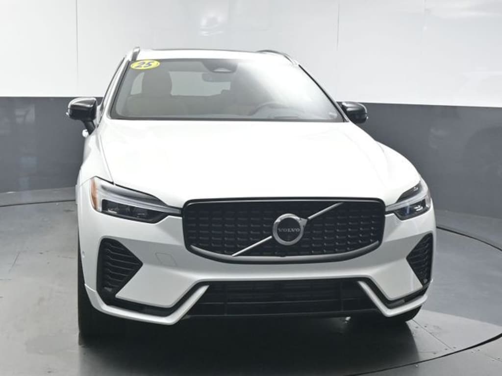 Certified 2025 Volvo XC60 plug-in hybrid T8 Ultra SUV