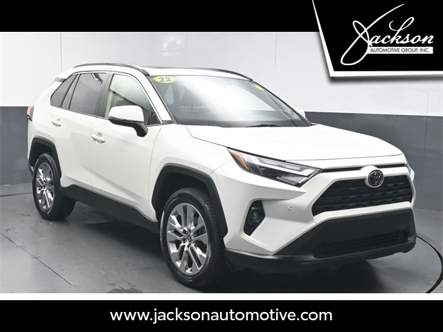 2022 Toyota RAV4 XLE Premium's photo
