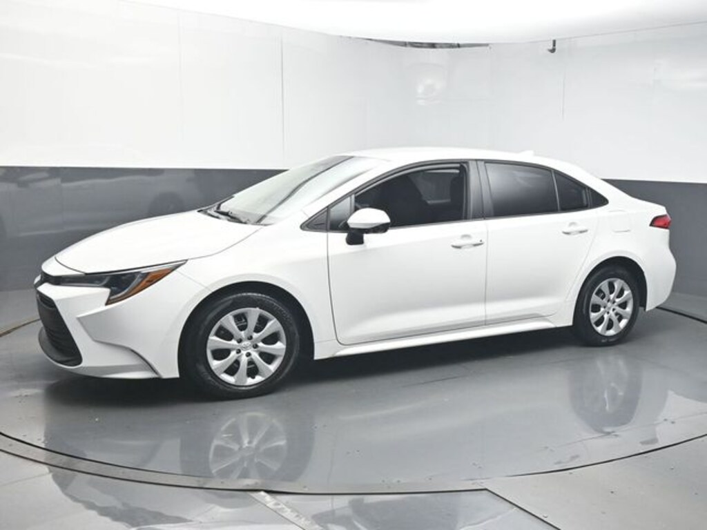 Used 2024 Toyota Corolla LE Sedan