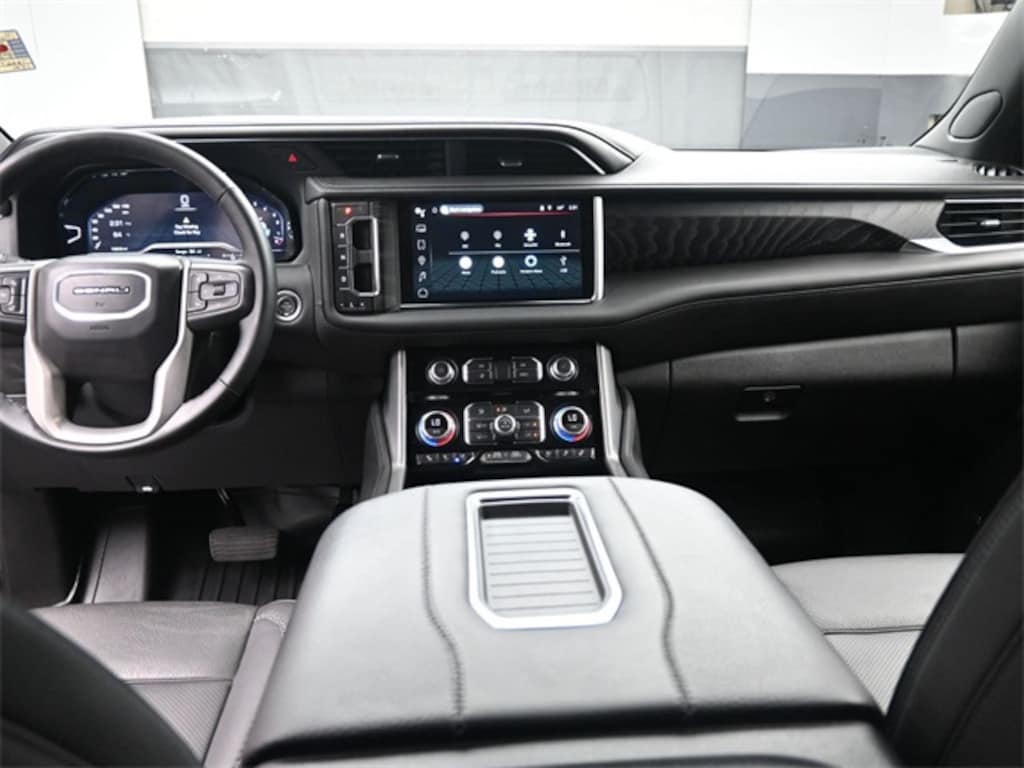 Used 2024 GMC Yukon Denali SUV