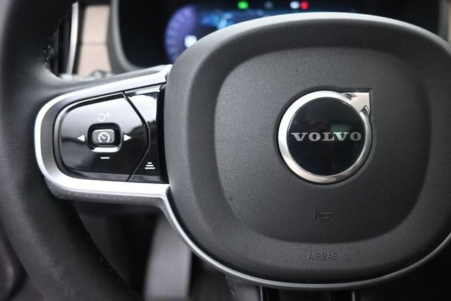 2026 Volvo XC90 Plus - Photo 15