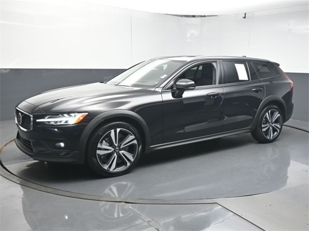 Certified 2024 Volvo V60 Cross Country B5 Plus Wagon