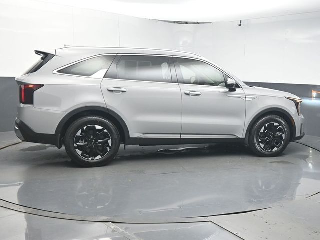 2025 Kia Sorento S - Photo 8