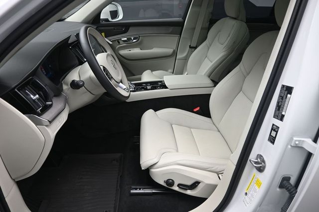 2026 Volvo XC90 Ultra - Photo 18