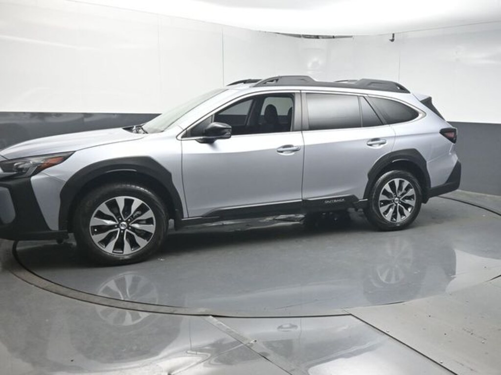 Used 2025 Subaru Outback Limited SUV