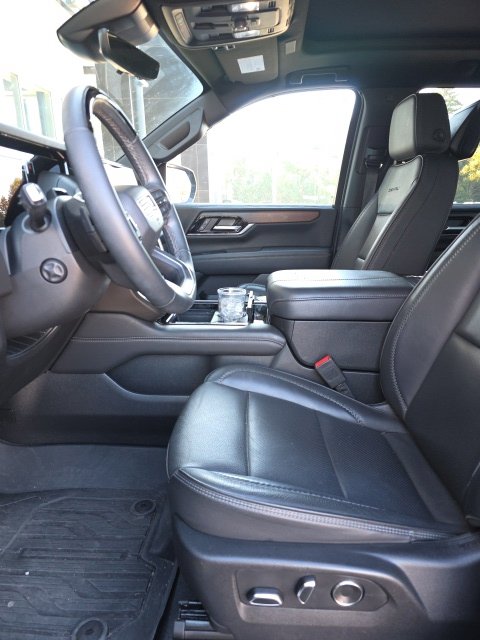 Used 2025 GMC Yukon Denali SUV