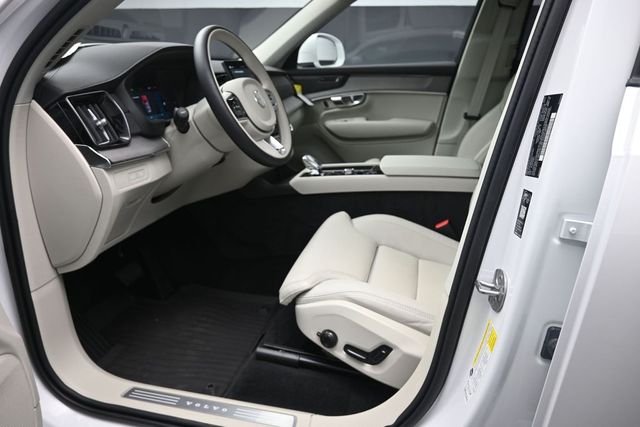 2026 Volvo XC90 Ultra - Photo 17