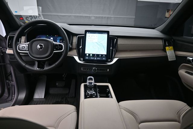 2026 Volvo XC90 Plus - Photo 9