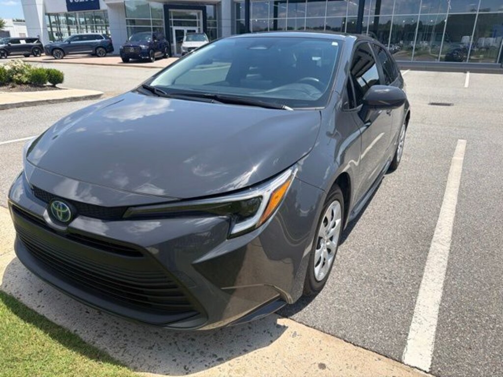 Used 2025 Toyota Corolla Hybrid LE Sedan