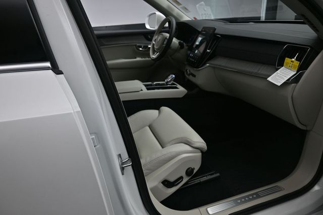 2026 Volvo XC90 Ultra - Photo 30
