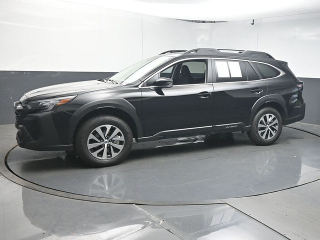 Used 2025 Subaru Outback Premium SUV