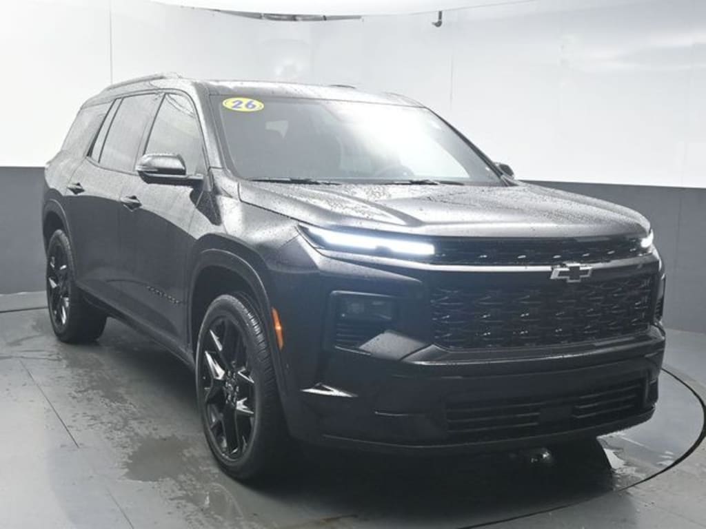 Used 2026 Chevrolet Traverse RS SUV