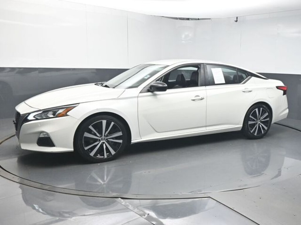 Used 2019 Nissan Altima 2.5 SR Sedan