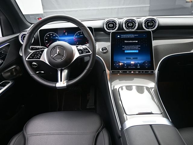 2025 Mercedes-Benz GLC Base - Photo 9